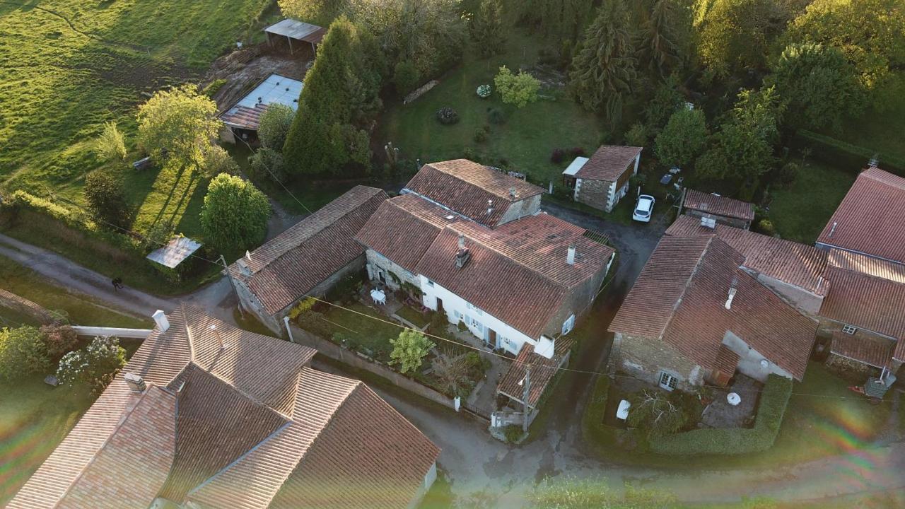 La Maison Des Fleurs Montembœuf Exterior foto