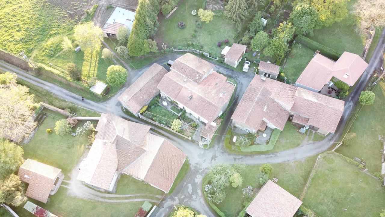 La Maison Des Fleurs Montembœuf Exterior foto